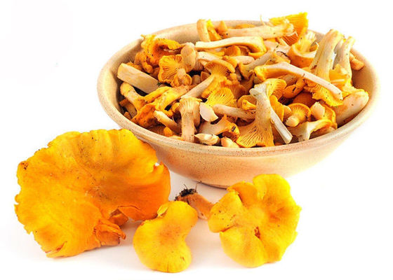 30% Polisakarida Chantarelle Mushroom Extract Powder pemasok